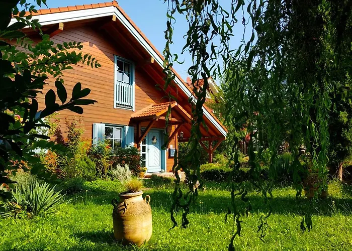 Malerisches Holzhaus 