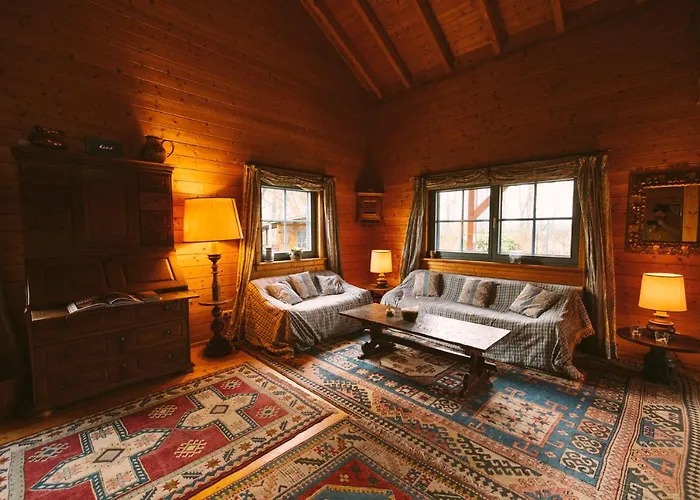 Malerisches Holzhaus 