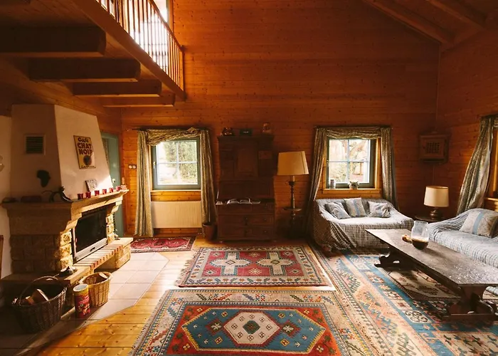 Malerisches Holzhaus 